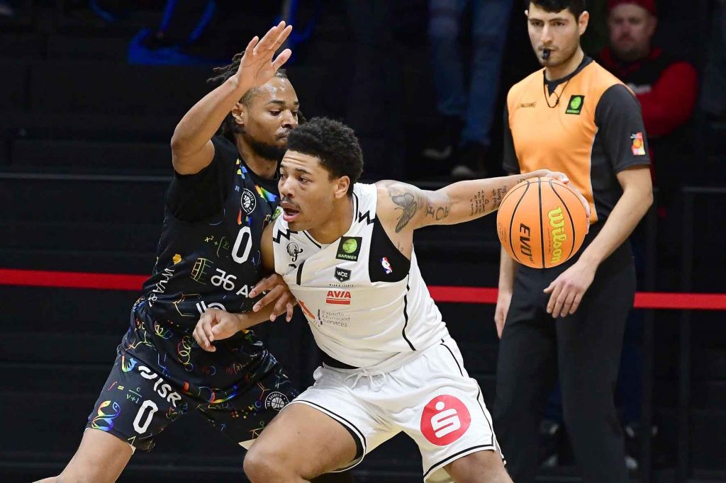 #bbl, #basketball, #proa, #nuernbergfalcons, #nuernberg, #falcons, #nbc, #kiametropolarena, #sparkassenuernberg, #nergie, #wbgnuernberg, #hofmannpersonal, #barmerliga, #nuebasketball, #vielfaltgewinnt, #keinfanohnejob, #norisblockers, #nbcubm,