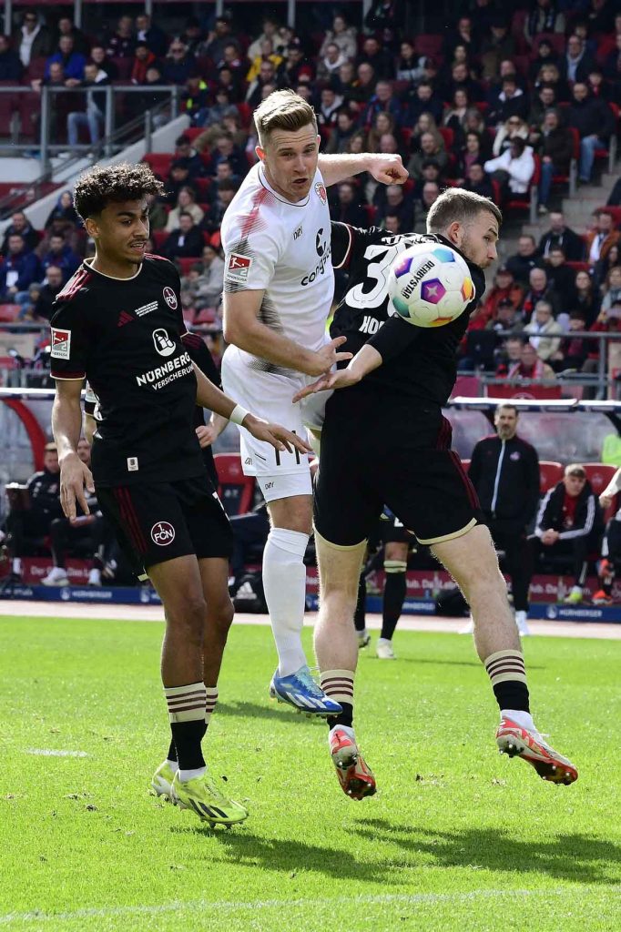 #Fußball, #Liga2, #Bundesliga, #DFL, #DFB, #Nürnberg, #Stadion, #MaxMorlockStadion, #Ball, #Sport, #Fans, #Torjubel, #Ausschreitung, #Pyrotechnik, #Fahnen, #Fanblock, #Faszination, #Action, #Zweikampf, #Schiedsrichter, #Linienrichter, #FrankenBrunnen, #RichterFrenzel, #WolfHeizung, #NErgie, #Kulmbacher, #SparkasseNürnberg, #Freizeit, #Familie, #Zuschauer, #MaxMorlock, #Spielräume, #Stolperstein, #JenöKonradCup, #dielegendelebt,