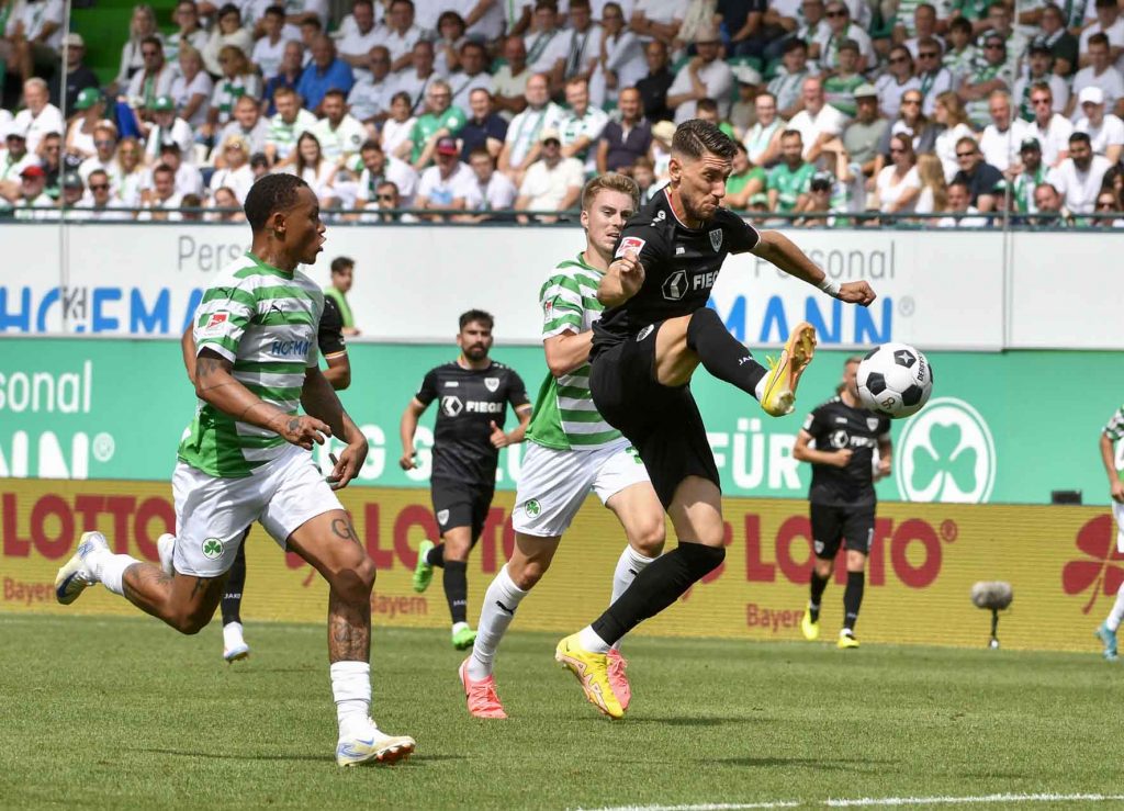 #Fussball, #Bundesliga, #DFL, #Liga2, #GreutherFürth, #sgf, #SportparkRonhof, #Kleeblatt, #HofmannPersonal, #BruderSpielwaren, #FrankenBrunnen, #GrünerBier, #RosicImmobilien, #simbadickiegroup, #Swietelsky, #WildPanda, #Fürth, #ball, #stadion, #zuschauer, #fans, #tor, #vielfaltgewinnt, #keinfanohnejob,