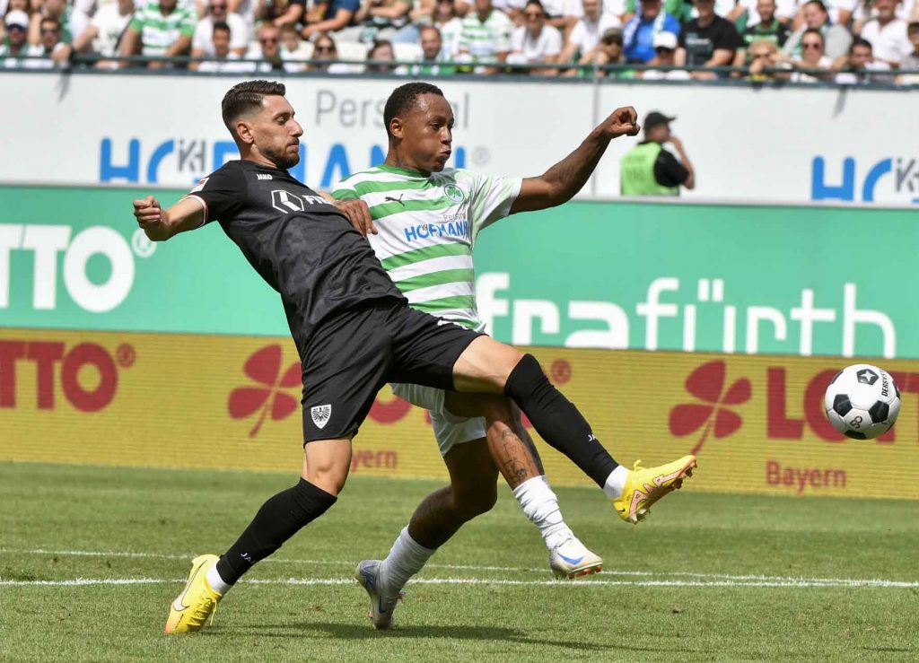 #Fussball, #Bundesliga, #DFL, #Liga2, #GreutherFürth, #sgf, #SportparkRonhof, #Kleeblatt, #HofmannPersonal, #BruderSpielwaren, #FrankenBrunnen, #GrünerBier, #RosicImmobilien, #simbadickiegroup, #Swietelsky, #WildPanda, #Fürth, #ball, #stadion, #zuschauer, #fans, #tor, #vielfaltgewinnt, #keinfanohnejob,