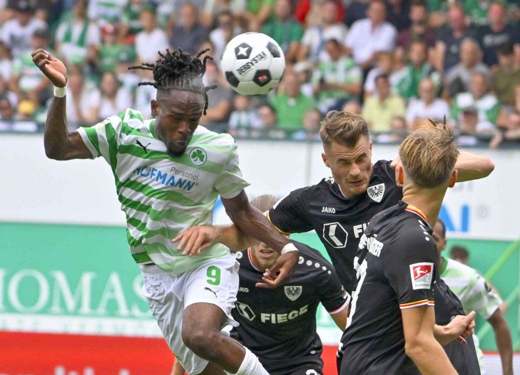 #Fussball, #Bundesliga, #DFL, #Liga2, #GreutherFürth, #sgf, #SportparkRonhof, #Kleeblatt, #HofmannPersonal, #BruderSpielwaren, #FrankenBrunnen, #GrünerBier, #RosicImmobilien, #simbadickiegroup, #Swietelsky, #WildPanda, #Fürth, #ball, #stadion, #zuschauer, #fans, #tor, #vielfaltgewinnt, #keinfanohnejob,