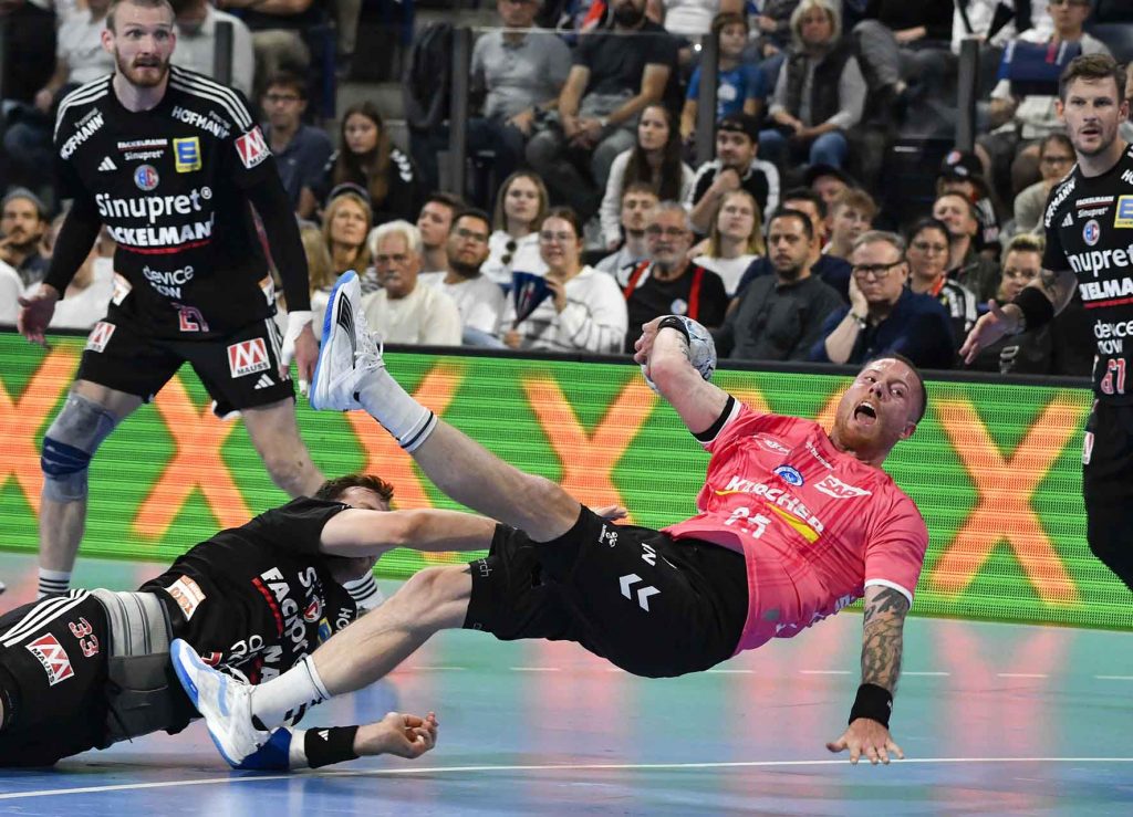 #Handballbundesliga, #LiquiMoly, #HCErlangen, #Handball, #HBL, #Nuremberg, #Erlangen, #ArenaNürnbergerVersicherung, #heitec, #Fackelmann, #Aichinger, #BarthHaas, #Bodin, #MaxBögl, #Bionorica, #Hemmersbach, #hlstudios, #HofmannPersonal, #LauerEuromovers, #Mauss, #pensionsolution, #Schultheiß, #SontowskiPartner, #Tucher, #Wild Panda, #hce, #ball, #tor, #zuschauer, #fans, #vielfaltgewinnt, #keinfanohnejob,