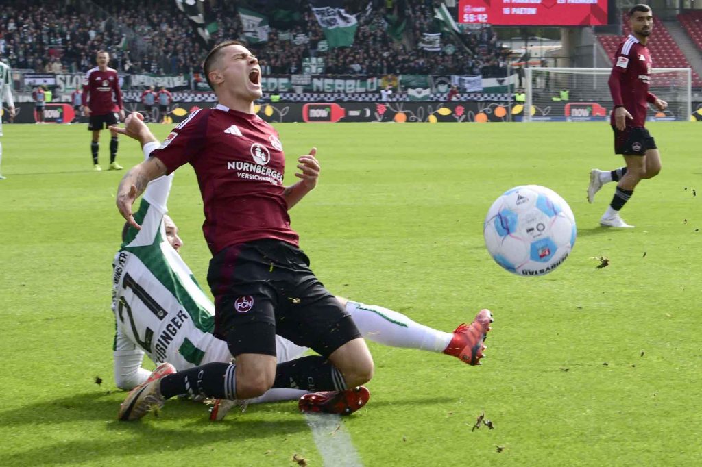 #Fußball, #Liga2, #Bundesliga, #DFL, #DFB, #Nürnberg, #1fcn, #fcn, #ClubHaus, #Stadion, #MaxMorlockStadion, #Fußball, #Ball, #Sport, #Fans, #Torjubel, #Ausschreitung, #Pyrotechnik, #Fahnen, #Fanblock, #Faszination, #Action, #Zweikampf, #Schiedsrichter, #Linienrichter, #FrankenBrunnen, #RichterFrenzel, #WolfHeizung, #NErgie, #Kulmbacher, #SparkasseNürnberg, #Freizeit, #Familie, #Zuschauer, #MaxMorlock, #Spielräume, #Stolperstein, #JenöKonradCup, #dielegendelebt, #Handball, #Boxen, #Tennis, #Schwimmen, #Handwerkerazubimesse,