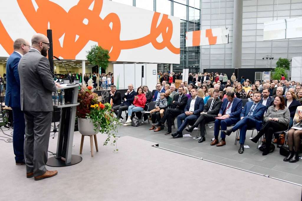 #Nürnberg, #Nuremberg, #Ausstellung, #Messe, #AFAG, #MetropolregionNürnberg, #originalregional, #SpezialitätenWettbewerb, #Consumenta, #FreizeitTouristikGartenMesse, #Spiele, #Freizeit, #Urlaub, #Touristik, #Reisen, #Erholung, #freizeitmesse, #Natur, #Wandern, #Essen, #Bier, #Honig, #HECNA, #Pokerturnier, #GINmarket, #Weihnachtsmarkt, #Airtime, #Trampolin, #Lebenshilfe, #CharitiyAktion, #Autosalon, #IENA, #FaszinationPferd, #FashionFlash, #TheVillage, #WhiskyMesse, #EuropeanCoatingsShow, #AEE, #RETROCLASSICS, #Akustika, #wernerunterwegs,