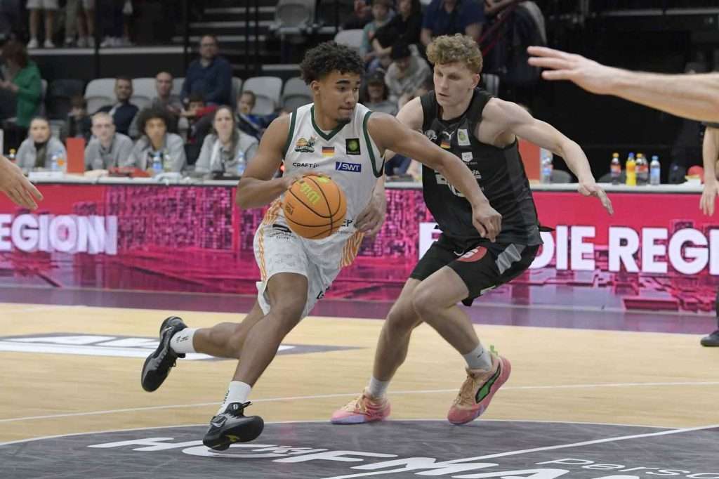 #bbl, #basketball, #proa, #nuernbergfalcons, #nuernberg, #falcons, #nbc, #kiametropolarena, #sparkassenuernberg, #nergie, #wbgnuernberg, #hofmannpersonal, #barmerliga, #nuebasketball, #vielfaltgewinnt, #keinfanohnejob, #norisblockers,