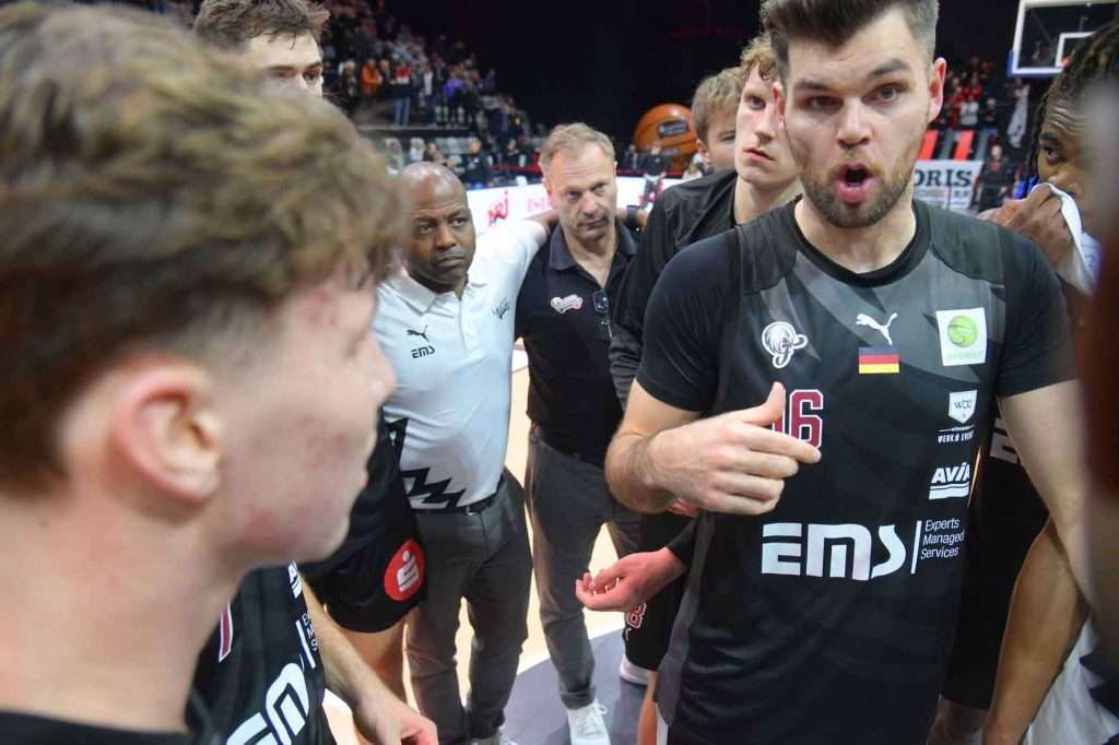 #bbl, #basketball, #proa, #nuernbergfalcons, #nuernberg, #falcons, #nbc, #kiametropolarena, #sparkassenuernberg, #nergie, #wbgnuernberg, #hofmannpersonal, #barmerliga, #nuebasketball, #vielfaltgewinnt, #keinfanohnejob, #norisblockers,