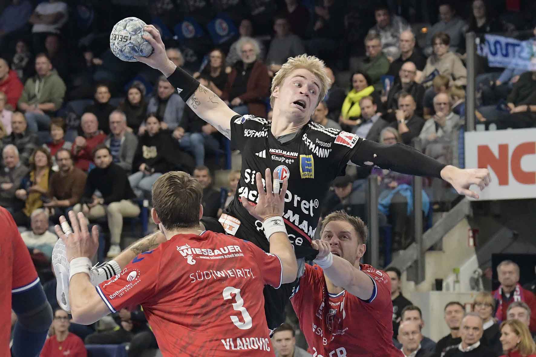 #Handballbundesliga, #LiquiMoly, #HCErlangen, #Handball, #HBL, #Nuremberg, #Erlangen, #ArenaNürnbergerVersicherung, #heitec, #Fackelmann, #Aichinger, #BarthHaas, #Bodin, #MaxBögl, #Bionorica, #Hemmersbach, #hlstudios, #HofmannPersonal, #LauerEuromovers, #Mauss, #pensionsolution, #Schultheiß, #SontowskiPartner, #Tucher, #Wild Panda, #hce, #ball, #tor, #zuschauer, #fans, #vielfaltgewinnt, #keinfanohnejob,