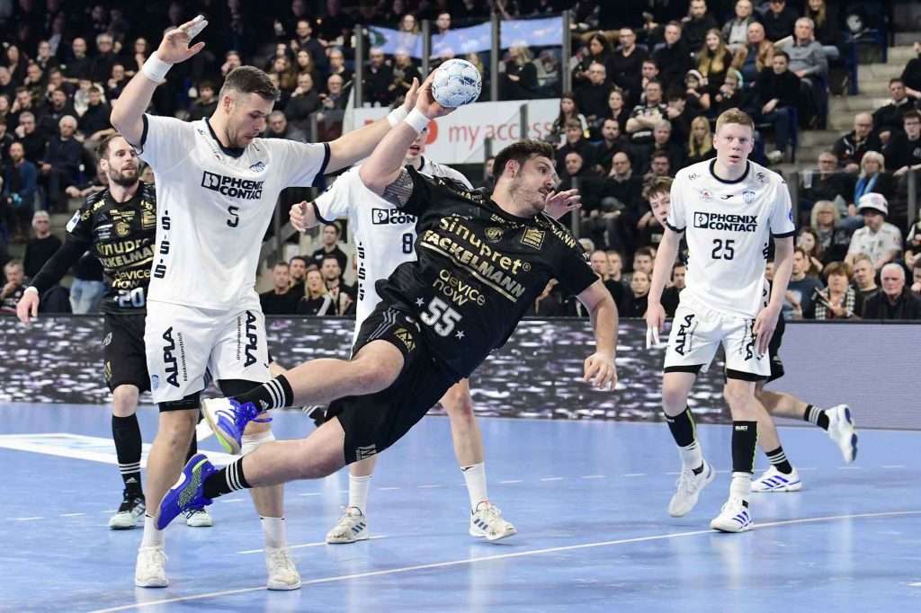 #Handballbundesliga, #LiquiMoly, #HCErlangen, #Handball, #HBL, #Nuremberg, #Erlangen, #ArenaNürnbergerVersicherung, #heitec, #Fackelmann, #Aichinger, #BarthHaas, #Bodin, #MaxBögl, #Bionorica, #Hemmersbach, #hlstudios, #HofmannPersonal, #LauerEuromovers, #Mauss, #pensionsolution, #Schultheiß, #SontowskiPartner, #Tucher, #Wild Panda, #hce, #ball, #tor, #zuschauer, #fans, #vielfaltgewinnt, #keinfanohnejob,