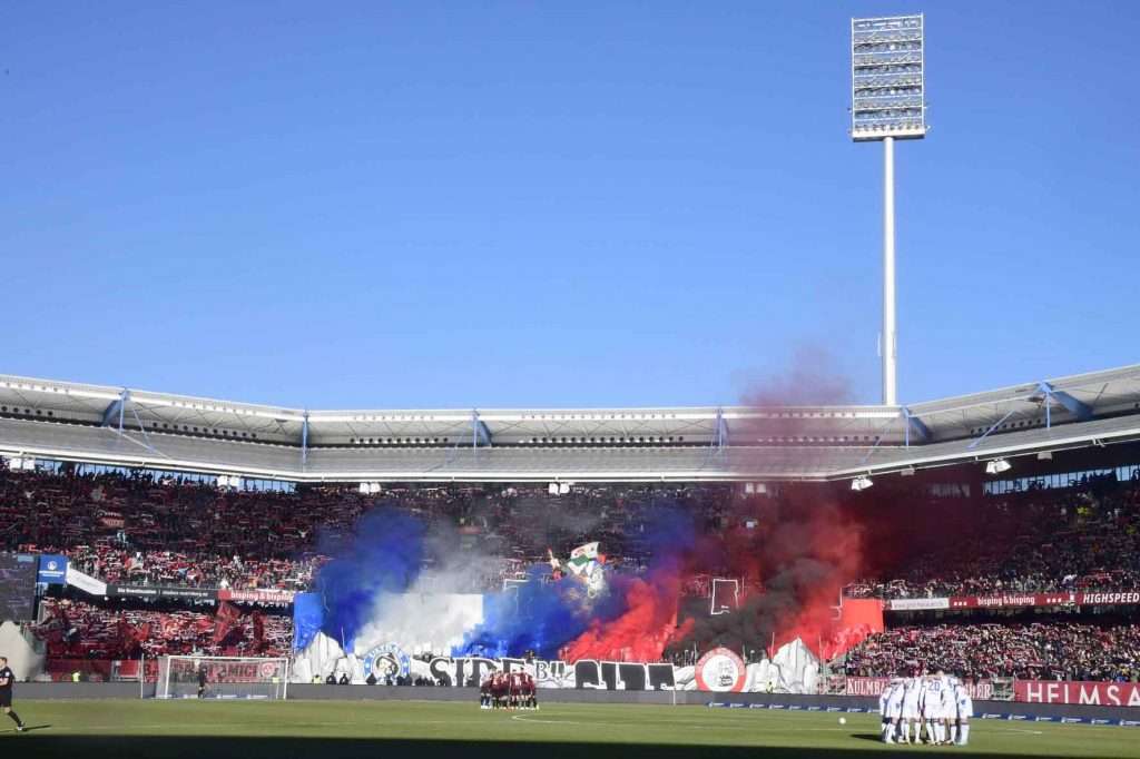#Fußball, #Liga2, #Bundesliga, #DFL, #DFB, #Nürnberg, #1fcn, #fcn, #ClubHaus, #Stadion, #MaxMorlockStadion, #Fußball, #Ball, #Sport, #Fans, #Torjubel, #Ausschreitung, #Pyrotechnik, #Fahnen, #Fanblock, #Faszination, #Action, #Zweikampf, #Schiedsrichter, #Linienrichter, #FrankenBrunnen, #WolfHeizung, #NErgie, #Kulmbacher, #SparkasseNürnberg, #Freizeit, #Familie, #Zuschauer, #MaxMorlock, #Spielräume, #Stolperstein, #JenöKonradCup, #dielegendelebt, #Handball, #Boxen, #Tennis, #Schwimmen, #Handwerkerazubimesse, #erstklaessleraktion,