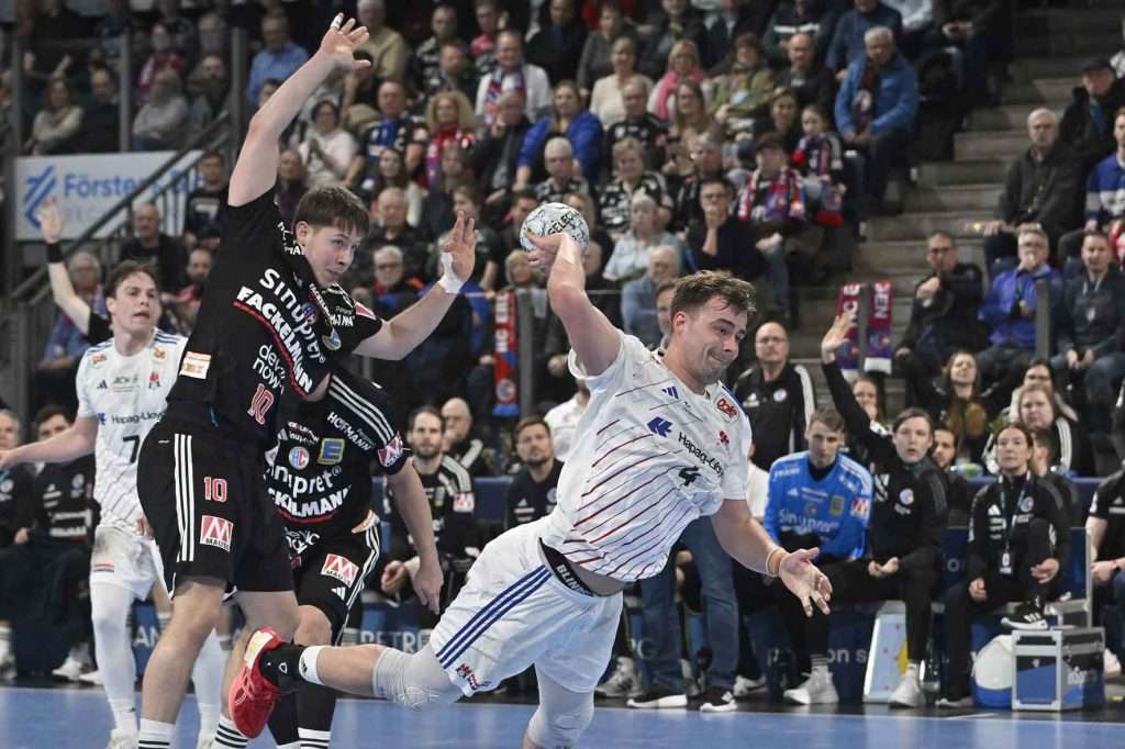 #Handballbundesliga, #LiquiMoly, #HCErlangen, #Handball, #HBL, #Nuremberg, #Erlangen, #ArenaNürnbergerVersicherung, #heitec, #Fackelmann, #Aichinger, #BarthHaas, #Bodin, #MaxBögl, #Bionorica, #Hemmersbach, #hlstudios, #HofmannPersonal, #LauerEuromovers, #Mauss, #pensionsolution, #Schultheiß, #SontowskiPartner, #Tucher, #Wild Panda, #hce, #ball, #tor, #zuschauer, #fans, #vielfaltgewinnt, #keinfanohnejob,