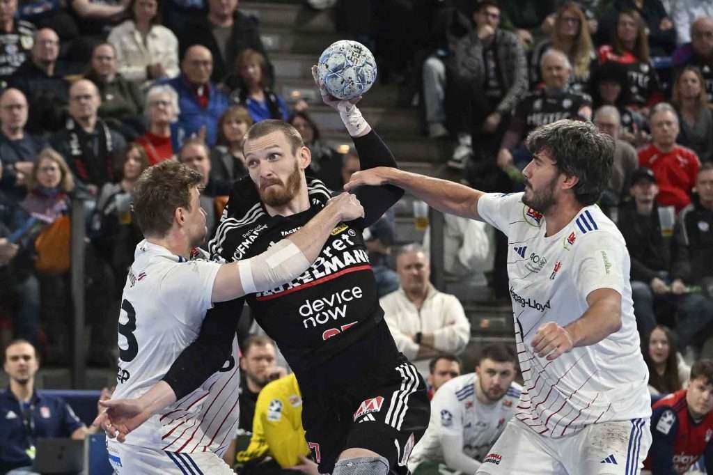 #Handballbundesliga, #LiquiMoly, #HCErlangen, #Handball, #HBL, #Nuremberg, #Erlangen, #ArenaNürnbergerVersicherung, #heitec, #Fackelmann, #Aichinger, #BarthHaas, #Bodin, #MaxBögl, #Bionorica, #Hemmersbach, #hlstudios, #HofmannPersonal, #LauerEuromovers, #Mauss, #pensionsolution, #Schultheiß, #SontowskiPartner, #Tucher, #Wild Panda, #hce, #ball, #tor, #zuschauer, #fans, #vielfaltgewinnt, #keinfanohnejob,
