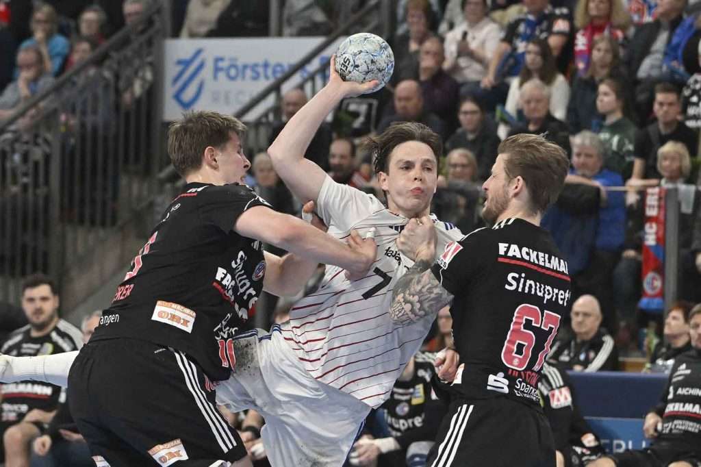 #Handballbundesliga, #LiquiMoly, #HCErlangen, #Handball, #HBL, #Nuremberg, #Erlangen, #ArenaNürnbergerVersicherung, #heitec, #Fackelmann, #Aichinger, #BarthHaas, #Bodin, #MaxBögl, #Bionorica, #Hemmersbach, #hlstudios, #HofmannPersonal, #LauerEuromovers, #Mauss, #pensionsolution, #Schultheiß, #SontowskiPartner, #Tucher, #Wild Panda, #hce, #ball, #tor, #zuschauer, #fans, #vielfaltgewinnt, #keinfanohnejob,