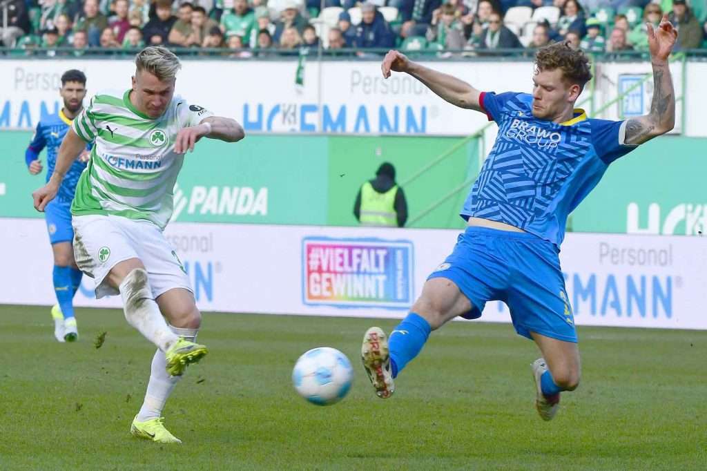 #Fussball, #Bundesliga, #DFL, #Liga2, #GreutherFürth, #sgf, #SportparkRonhof, #Kleeblatt, #HofmannPersonal, #BruderSpielwaren, #FrankenBrunnen, #GrünerBier, #RosicImmobilien, #simbadickiegroup, #Swietelsky, #WildPanda, #Fürth, #ball, #stadion, #zuschauer, #fans, #tor, #vielfaltgewinnt, #keinfanohnejob,