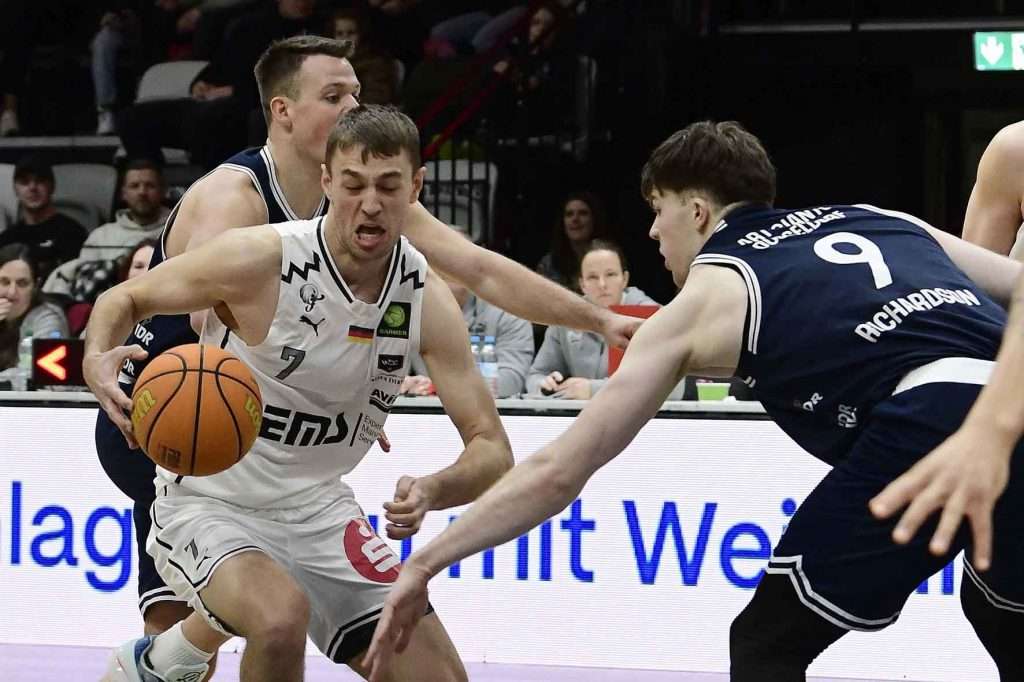 #bbl, #basketball, #proa, #nuernbergfalcons, #nuernberg, #falcons, #nbc, #kiametropolarena, #sparkassenuernberg, #nergie, #wbgnuernberg, #hofmannpersonal, #barmerliga, #nuebasketball, #vielfaltgewinnt, #keinfanohnejob, #norisblockers,