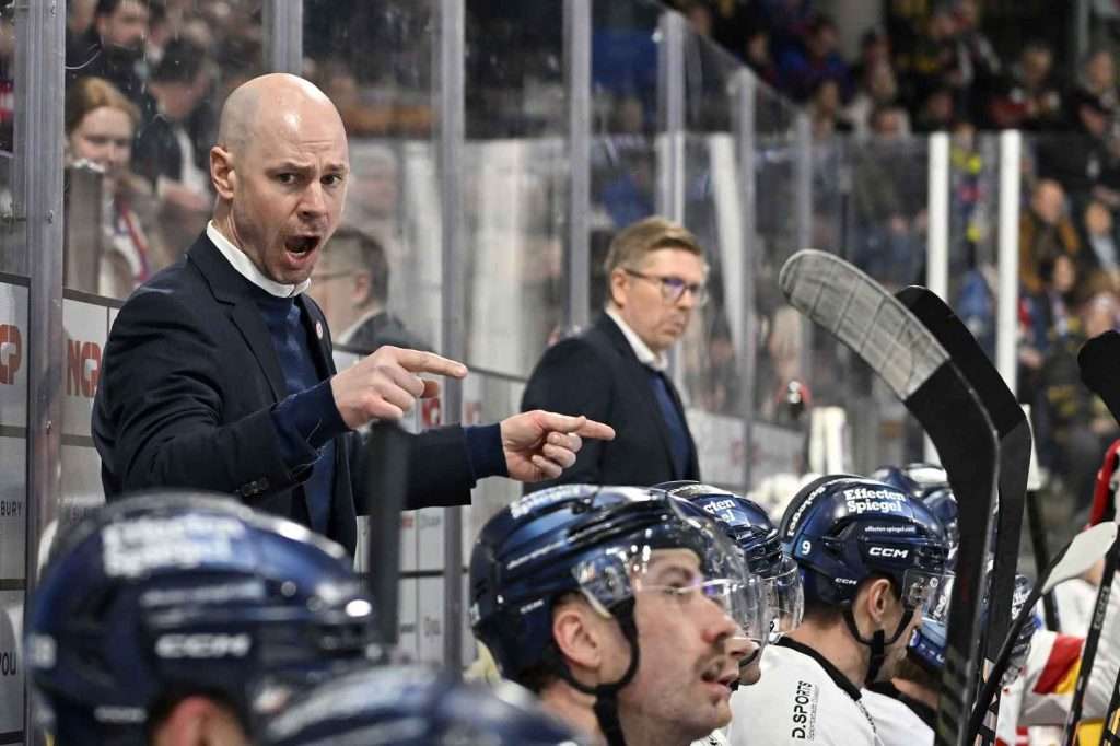 #del, #eishockey, #nit, #nuernbergicetigers, #icetigers, #puck, #pucki, #maskottchen, #nuernberg, #arena, #tor, #zuschauer, #fans, #hofmannpersonal, #vielfaltgewinnt, #keinfanohnejob, #bodin, #nergie, #wbgnuernberg,