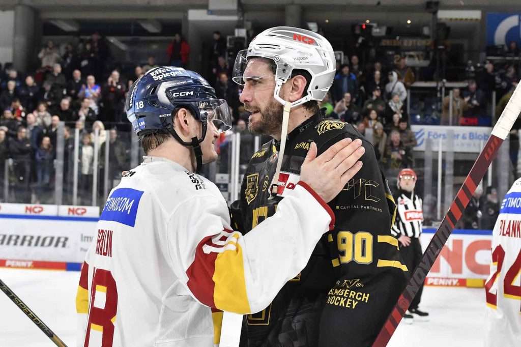 #del, #eishockey, #nit, #nuernbergicetigers, #icetigers, #puck, #pucki, #maskottchen, #nuernberg, #arena, #tor, #zuschauer, #fans, #hofmannpersonal, #vielfaltgewinnt, #keinfanohnejob, #bodin, #nergie, #wbgnuernberg,