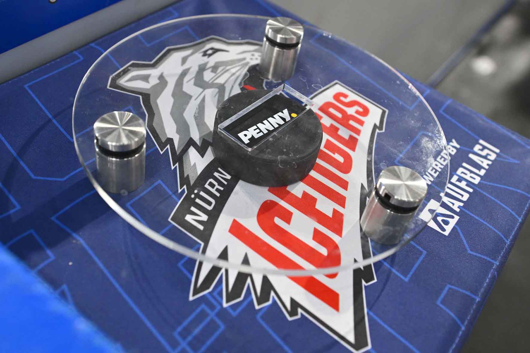 #del, #eishockey, #nit, #nuernbergicetigers, #icetigers, #puck, #pucki, #maskottchen, #nuernberg, #arena, #tor, #zuschauer, #fans, #hofmannpersonal, #vielfaltgewinnt, #keinfanohnejob, #bodin, #nergie, #wbgnuernberg,