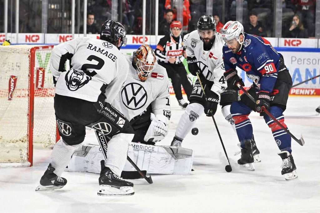 #del, #eishockey, #nit, #nuernbergicetigers, #icetigers, #puck, #pucki, #maskottchen, #nuernberg, #arena, #tor, #zuschauer, #fans, #hofmannpersonal, #vielfaltgewinnt, #keinfanohnejob, #bodin, #nergie, #wbgnuernberg,