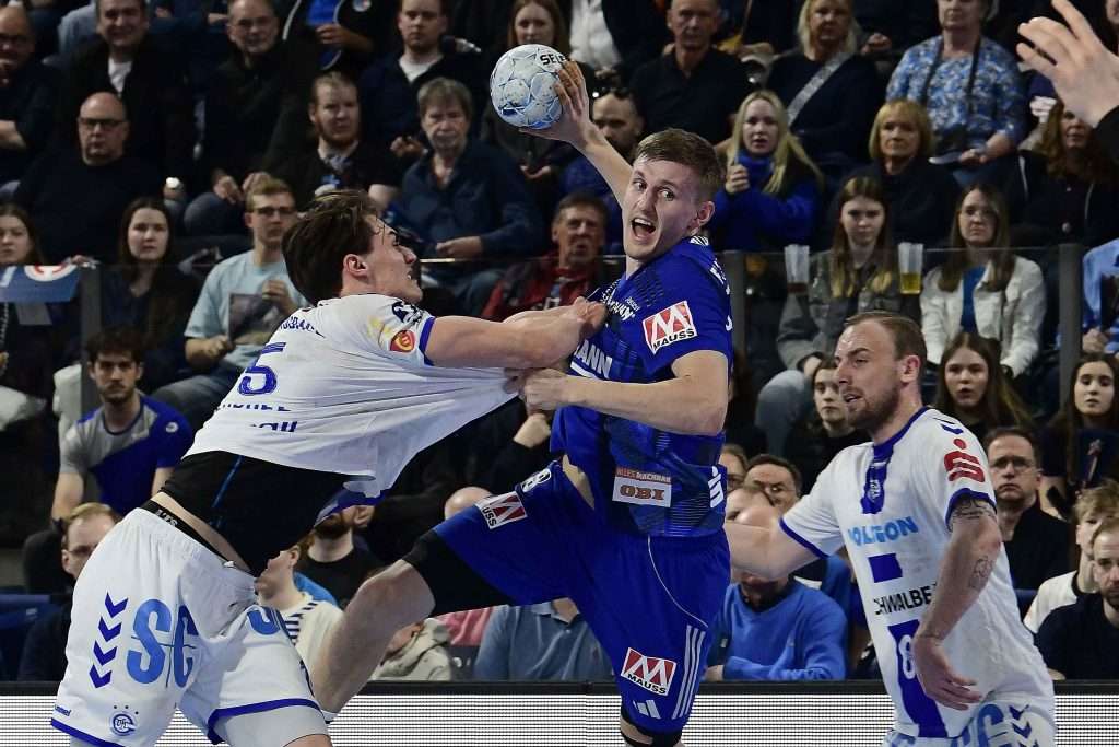 #Handballbundesliga, #LiquiMoly, #HCErlangen, #Handball, #HBL, #Nuremberg, #Erlangen, #ArenaNürnbergerVersicherung, #heitec, #Fackelmann, #Aichinger, #BarthHaas, #Bodin, #MaxBögl, #Bionorica, #Hemmersbach, #hlstudios, #HofmannPersonal, #LauerEuromovers, #Mauss, #pensionsolution, #Schultheiß, #SontowskiPartner, #Tucher, #Wild Panda, #hce, #ball, #tor, #zuschauer, #fans, #vielfaltgewinnt, #keinfanohnejob,