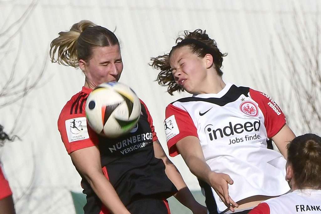 #Fußball, #Liga2, #Bundesliga, #DFL, #DFB, #Nürnberg, #1fcn, #fcn, #damen, #frauen, #Stadion, #MaxMorlockStadion, #Ball, #Sport, #Fans, #Jubel, #Torjubel, #Fahnen, #Fanblock, #Faszination, #Action, #Zweikampf, #Schiedsrichter, #Linienrichter, #SparkasseNürnberg, #NErgie, #Kulmbacher, #richter_frenzel, #Zuschauer, #fussball,