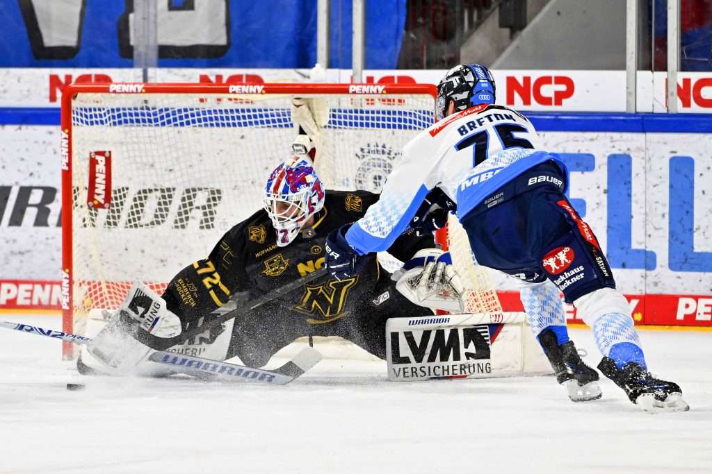 #del, #eishockey, #nit, #nuernbergicetigers, #icetigers, #puck, #pucki, #maskottchen, #nuernberg, #arena, #tor, #zuschauer, #fans, #hofmannpersonal, #vielfaltgewinnt, #keinfanohnejob, #bodin, #nergie, #wbgnuernberg,