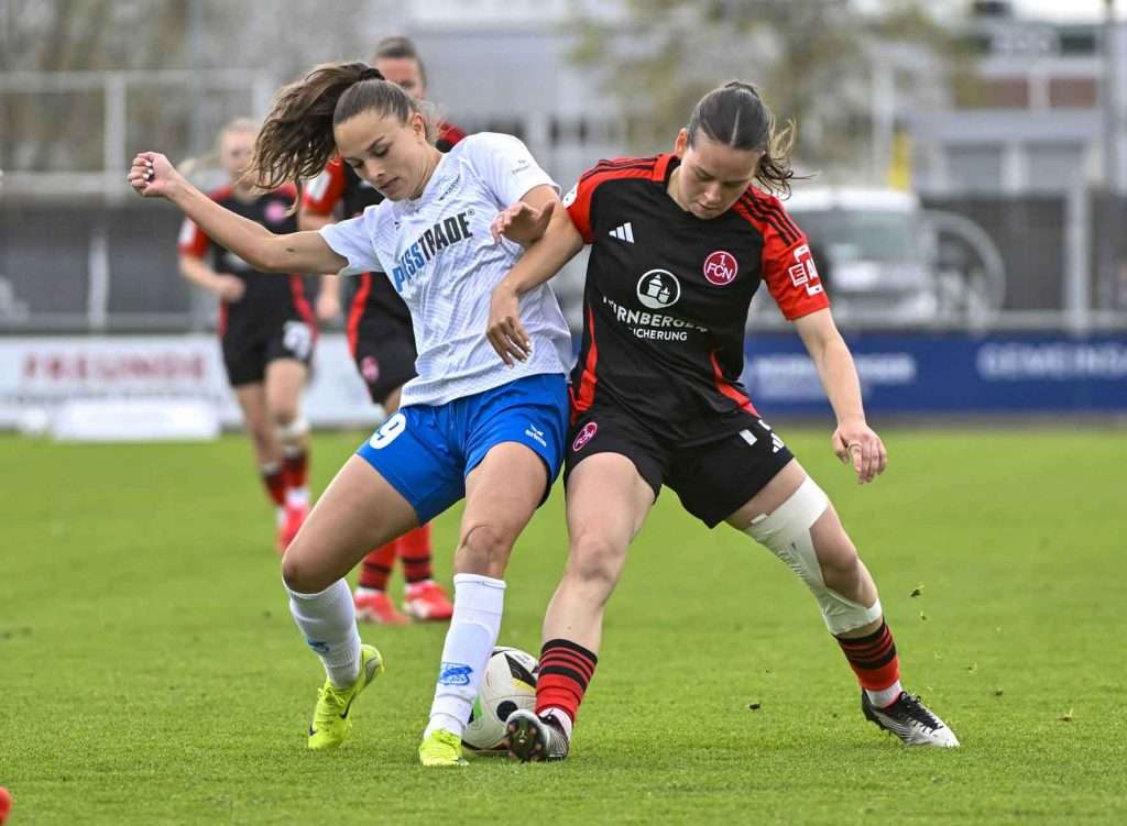 #Fußball, #Liga2, #Bundesliga, #DFL, #DFB, #Nürnberg, #1fcn, #fcn, #damen, #frauen, #Stadion, #MaxMorlockStadion, #Ball, #Sport, #Fans, #Jubel, #Torjubel, #Fahnen, #Fanblock, #Faszination, #Action, #Zweikampf, #Schiedsrichter, #Linienrichter, #SparkasseNürnberg, #NErgie, #Kulmbacher, #Zuschauer, #fussball,