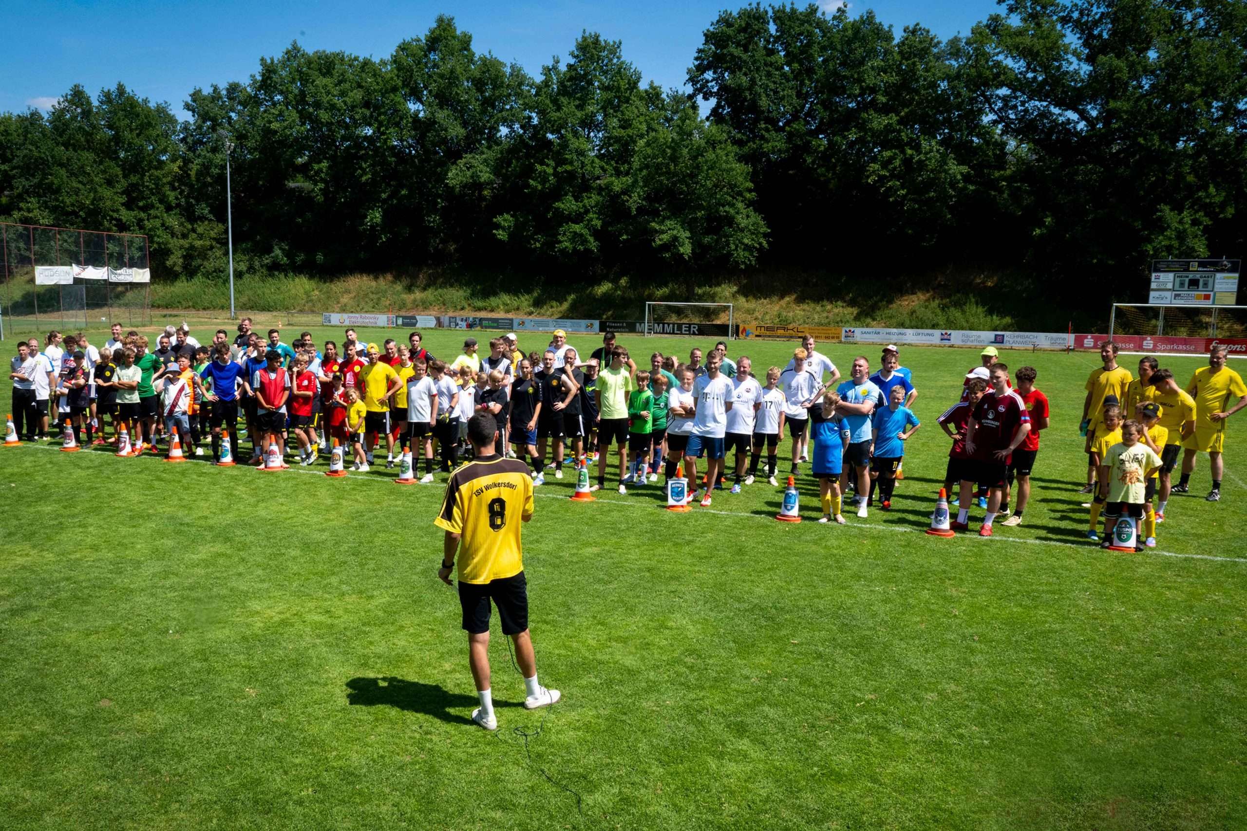 #Nürnberg, #Nuremberg, #MetropolregionNürnberg, #Hauptmarkt, #MaxMorlockStadion, #Sport, #Verkaufsstände, #Bratwürste, #schönsteZeit, #Kinder, #Erwachsene, #Wünsche, #Hoffnung, #DLV, #Meisterschaft, #Leichtathletik, #Wettbewerb, #Höchstleistung, #Spitzensport, #Begeisterung, #Weitsprung, #Hochsprung, #Kugelstossen, #Staffellauf, #Hürdenlauf, #Tennis, #BTV, #Goldene Ring, #Rugby, #Marathon, #metropolmarathon, #Volleyball. #svs, #svschwaig, #seifenkistenrennen, #sparkassenuernberg, #wolkersdorf,
