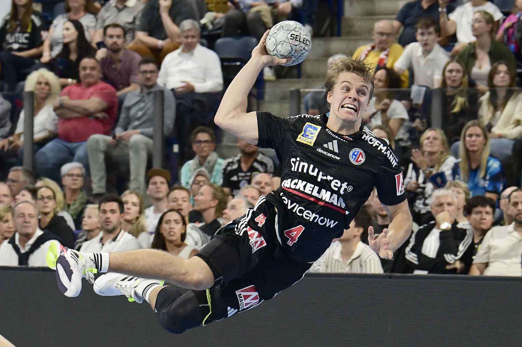 #Handballbundesliga, #LiquiMoly, #HCErlangen, #Handball, #HBL, #Nuremberg, #Erlangen, #ArenaNürnbergerVersicherung, #heitec, #Fackelmann, #Aichinger, #BarthHaas, #Bodin, #MaxBögl, #Bionorica, #Hemmersbach, #hlstudios, #HofmannPersonal, #LauerEuromovers, #Mauss, #pensionsolution, #Schultheiß, #SontowskiPartner, #Tucher, #Wild Panda, #hce, #ball, #tor, #zuschauer, #fans, #vielfaltgewinnt, #keinfanohnejob,
