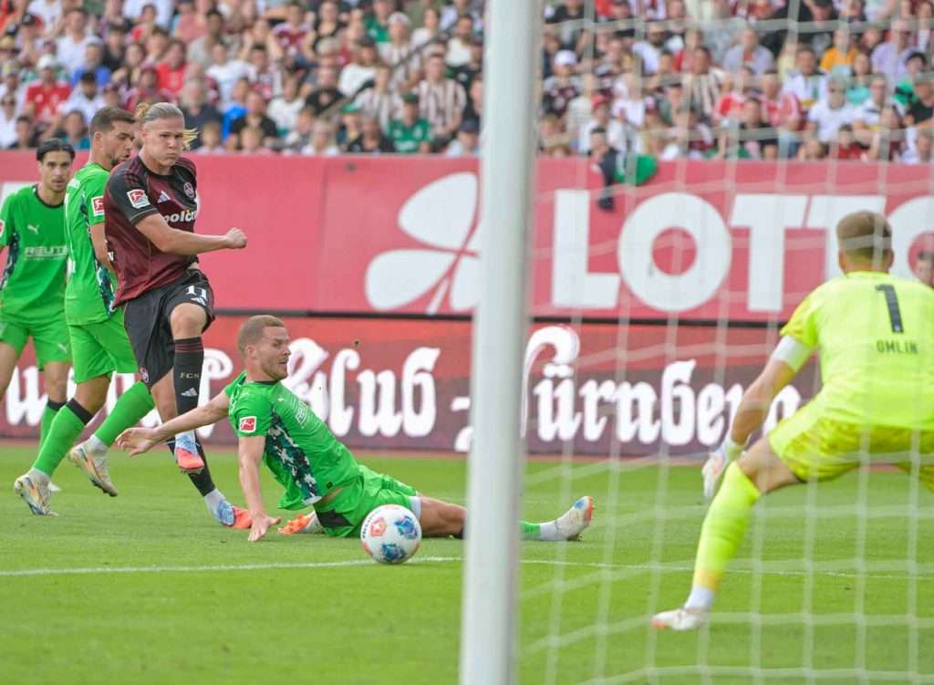#Fußball, #Liga2, #Bundesliga, #DFL, #DFB, #Nürnberg, #1fcn, #fcn, #ClubHaus, #Stadion, #MaxMorlockStadion, #Fußball, #Ball, #Sport, #Fans, #Torjubel, #Ausschreitung, #Pyrotechnik, #Fahnen, #Fanblock, #Faszination, #Action, #Zweikampf, #Schiedsrichter, #Linienrichter, #FrankenBrunnen, #WolfHeizung, #NErgie, #toolcraft, #SparkasseNürnberg, #Freizeit, #Familie, #Zuschauer, #MaxMorlock, #Spielräume, #Stolperstein, #JenöKonradCup, #dielegendelebt, #Handball, #Boxen, #Tennis, #Schwimmen, #HandwerkerClub, #Handwerkerazubimesse, #azubimesse, #erstklaessleraktion, #125Jahre, #Jubiläum,