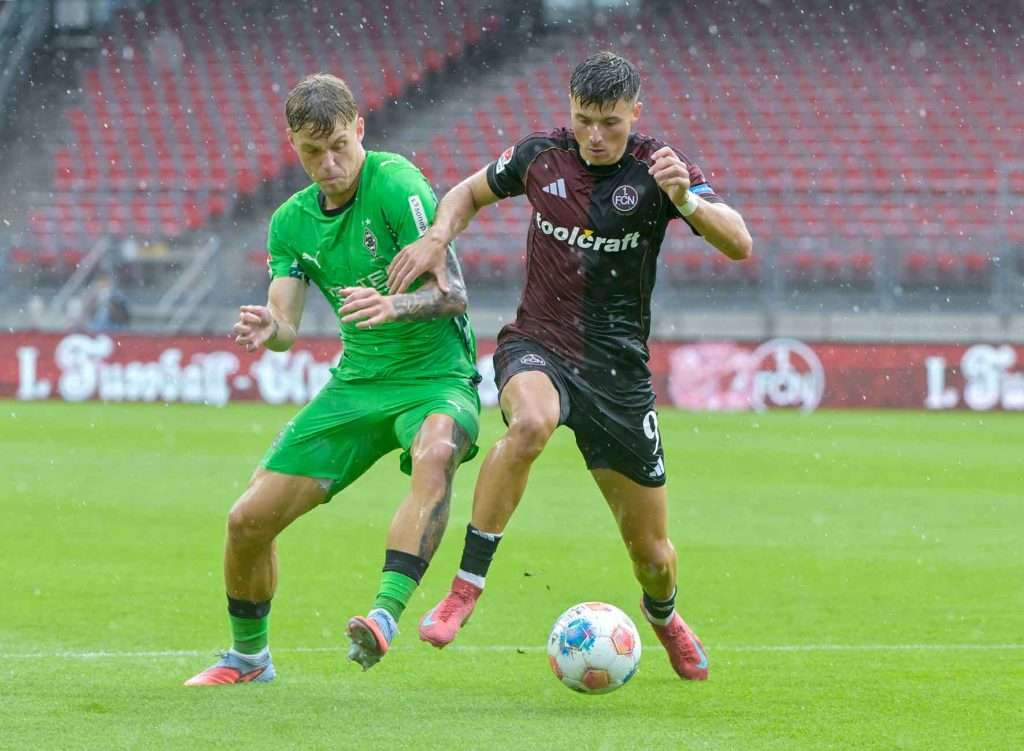 #Fußball, #Liga2, #Bundesliga, #DFL, #DFB, #Nürnberg, #1fcn, #fcn, #ClubHaus, #Stadion, #MaxMorlockStadion, #Fußball, #Ball, #Sport, #Fans, #Torjubel, #Ausschreitung, #Pyrotechnik, #Fahnen, #Fanblock, #Faszination, #Action, #Zweikampf, #Schiedsrichter, #Linienrichter, #FrankenBrunnen, #WolfHeizung, #NErgie, #toolcraft, #SparkasseNürnberg, #Freizeit, #Familie, #Zuschauer, #MaxMorlock, #Spielräume, #Stolperstein, #JenöKonradCup, #dielegendelebt, #Handball, #Boxen, #Tennis, #Schwimmen, #HandwerkerClub, #Handwerkerazubimesse, #azubimesse, #erstklaessleraktion, #125Jahre, #Jubiläum,