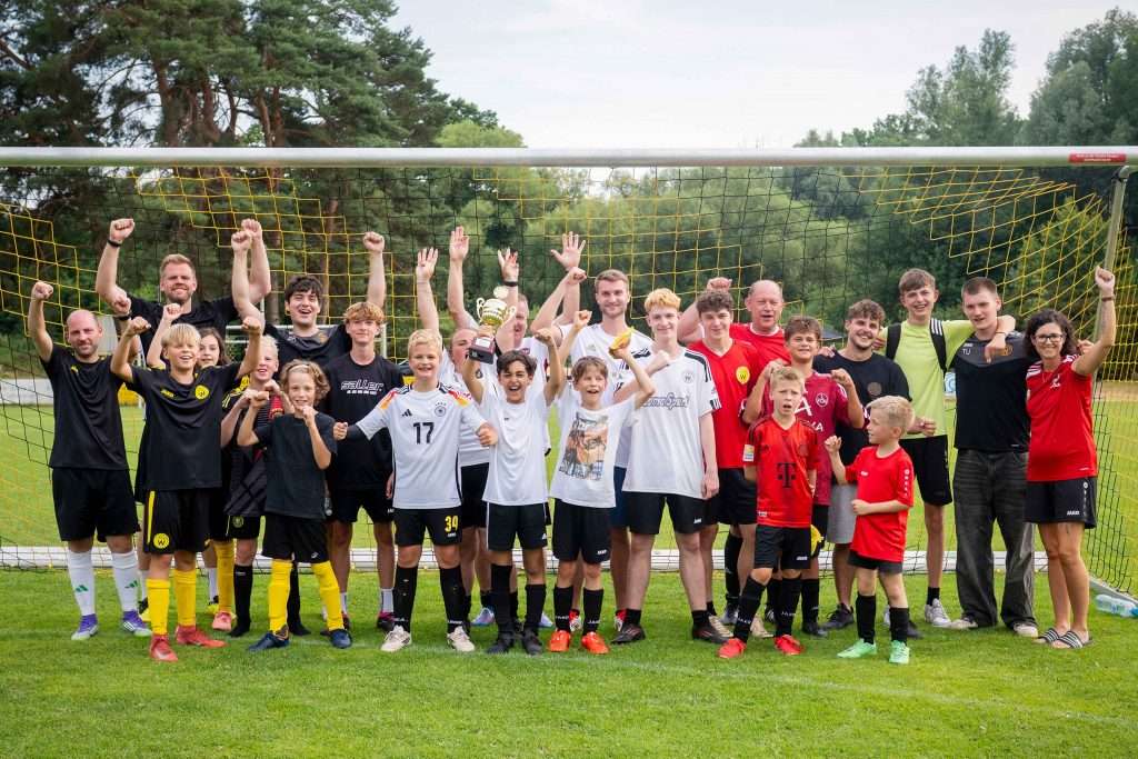 #Nürnberg, #Nuremberg, #MetropolregionNürnberg, #Hauptmarkt, #MaxMorlockStadion, #Sport, #Verkaufsstände, #Bratwürste, #schönsteZeit, #Kinder, #Erwachsene, #Wünsche, #Hoffnung, #DLV, #Meisterschaft, #Leichtathletik, #Wettbewerb, #Höchstleistung, #Spitzensport, #Begeisterung, #Weitsprung, #Hochsprung, #Kugelstossen, #Staffellauf, #Hürdenlauf, #Tennis, #BTV, #Goldene Ring, #Rugby, #Marathon, #metropolmarathon, #Volleyball. #svs, #svschwaig, #seifenkistenrennen, #sparkassenuernberg, #wolkersdorf,