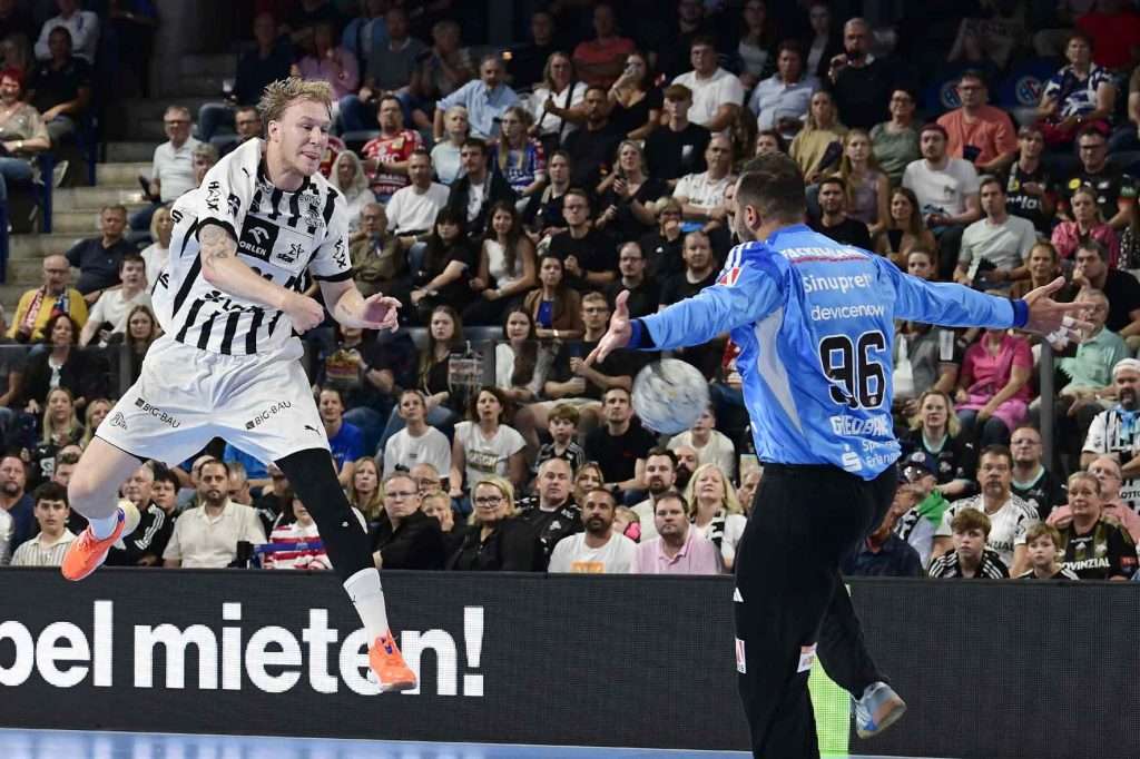 #Handballbundesliga, #LiquiMoly, #HCErlangen, #Handball, #HBL, #Nuremberg, #Erlangen, #ArenaNürnbergerVersicherung, #heitec, #Fackelmann, #Aichinger, #BarthHaas, #Bodin, #MaxBögl, #Bionorica, #Hemmersbach, #hlstudios, #HofmannPersonal, #LauerEuromovers, #Mauss, #pensionsolution, #Schultheiß, #SontowskiPartner, #Tucher, #Wild Panda, #hce, #ball, #tor, #zuschauer, #fans, #vielfaltgewinnt, #keinfanohnejob,