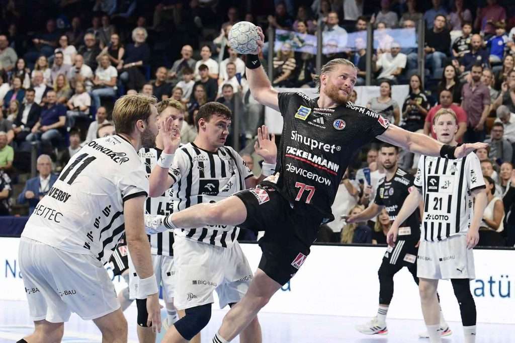 #Handballbundesliga, #LiquiMoly, #HCErlangen, #Handball, #HBL, #Nuremberg, #Erlangen, #ArenaNürnbergerVersicherung, #heitec, #Fackelmann, #Aichinger, #BarthHaas, #Bodin, #MaxBögl, #Bionorica, #Hemmersbach, #hlstudios, #HofmannPersonal, #LauerEuromovers, #Mauss, #pensionsolution, #Schultheiß, #SontowskiPartner, #Tucher, #Wild Panda, #hce, #ball, #tor, #zuschauer, #fans, #vielfaltgewinnt, #keinfanohnejob,