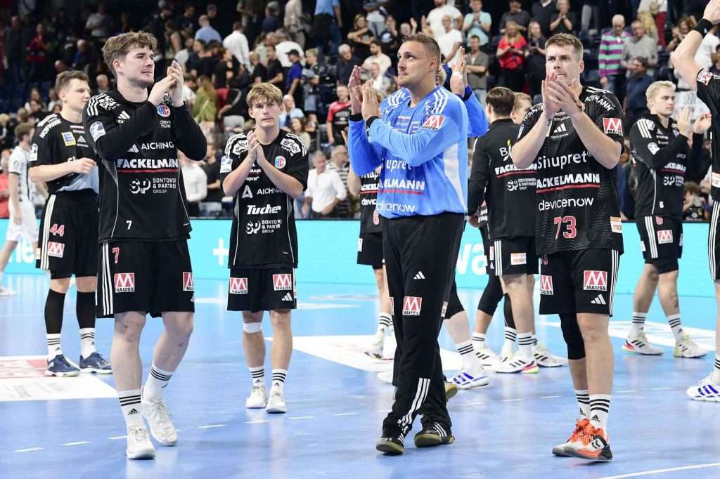 #Handballbundesliga, #LiquiMoly, #HCErlangen, #Handball, #HBL, #Nuremberg, #Erlangen, #ArenaNürnbergerVersicherung, #heitec, #Fackelmann, #Aichinger, #BarthHaas, #Bodin, #MaxBögl, #Bionorica, #Hemmersbach, #hlstudios, #HofmannPersonal, #LauerEuromovers, #Mauss, #pensionsolution, #Schultheiß, #SontowskiPartner, #Tucher, #Wild Panda, #hce, #ball, #tor, #zuschauer, #fans, #vielfaltgewinnt, #keinfanohnejob,