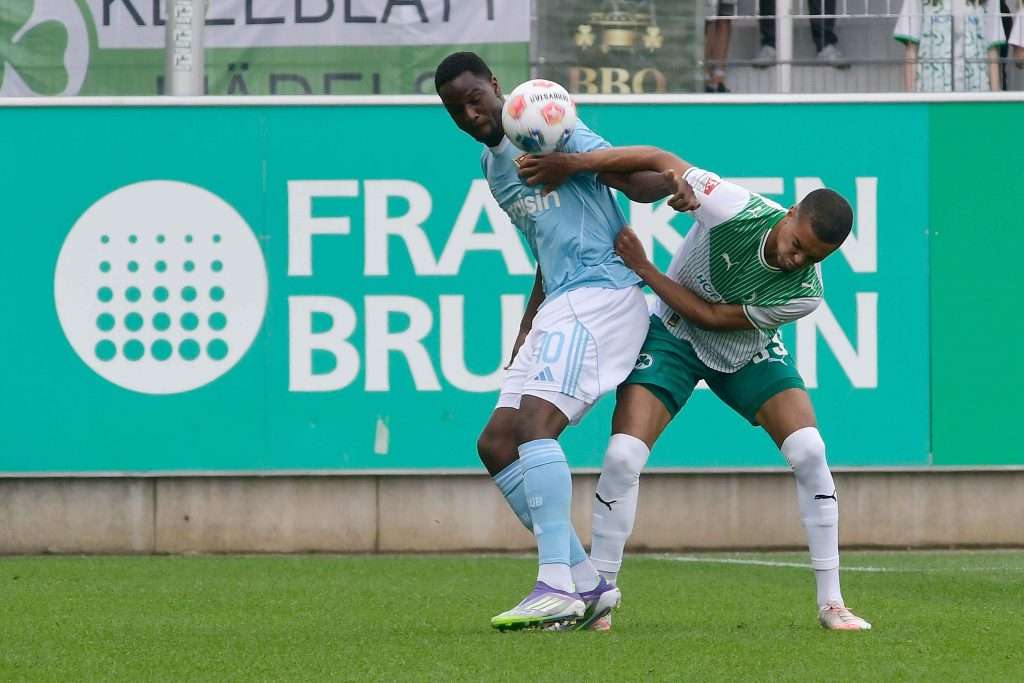 #Fussball, #Bundesliga, #DFL, #Liga2, #GreutherFürth, #sgf, #SportparkRonhof, #Kleeblatt, #HofmannPersonal, #BruderSpielwaren, #FrankenBrunnen, #GrünerBier, #RosicImmobilien, #simbadickiegroup, #Swietelsky, #WildPanda, #Fürth, #ball, #stadion, #zuschauer, #fans, #tor, #vielfaltgewinnt, #keinfanohnejob,