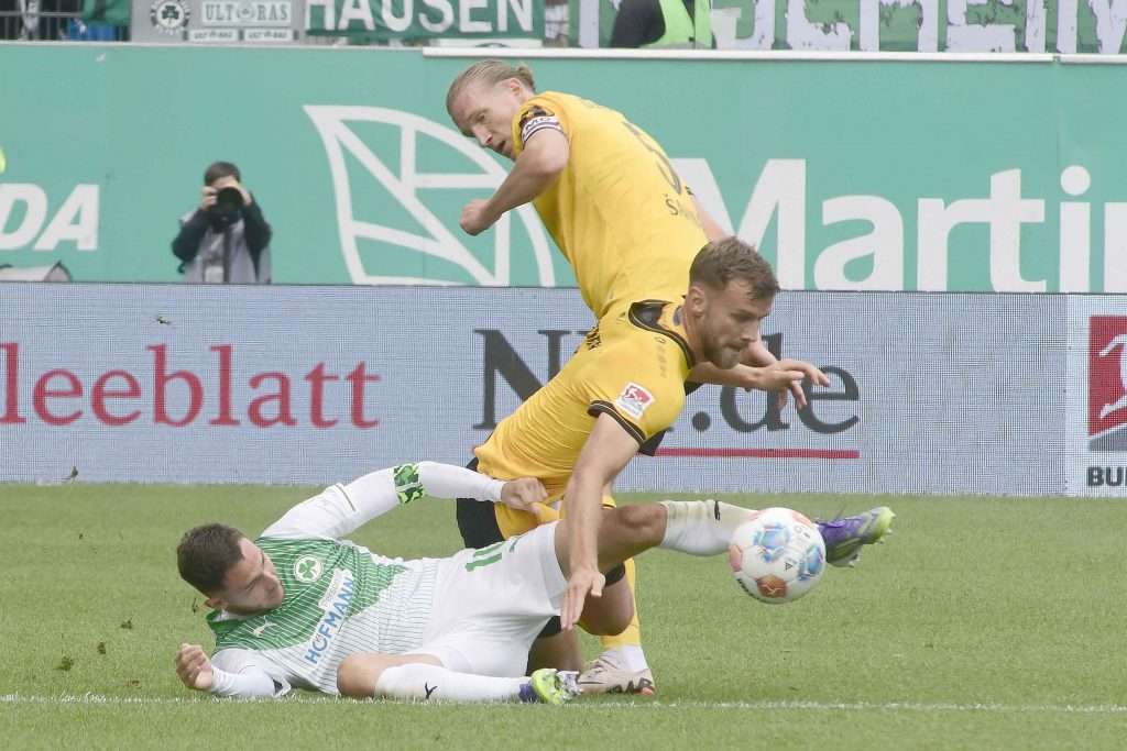 #Fussball, #Bundesliga, #DFL, #Liga2, #GreutherFürth, #sgf, #SportparkRonhof, #Kleeblatt, #HofmannPersonal, #BruderSpielwaren, #FrankenBrunnen, #GrünerBier, #RosicImmobilien, #simbadickiegroup, #Swietelsky, #WildPanda, #Fürth, #ball, #stadion, #zuschauer, #fans, #tor, #vielfaltgewinnt, #keinfanohnejob,