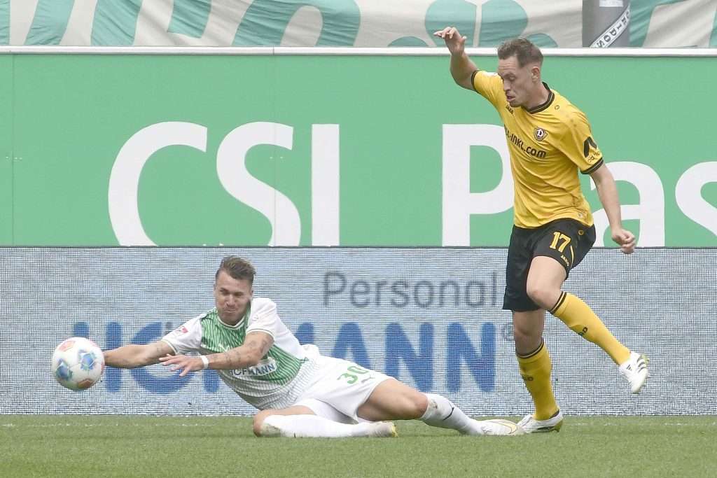 #Fussball, #Bundesliga, #DFL, #Liga2, #GreutherFürth, #sgf, #SportparkRonhof, #Kleeblatt, #HofmannPersonal, #BruderSpielwaren, #FrankenBrunnen, #GrünerBier, #RosicImmobilien, #simbadickiegroup, #Swietelsky, #WildPanda, #Fürth, #ball, #stadion, #zuschauer, #fans, #tor, #vielfaltgewinnt, #keinfanohnejob,