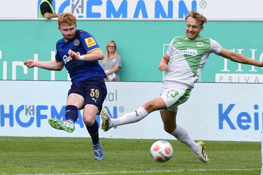 #Fussball, #Bundesliga, #DFL, #Liga2, #GreutherFürth, #sgf, #SportparkRonhof, #Kleeblatt, #HofmannPersonal, #BruderSpielwaren, #FrankenBrunnen, #GrünerBier, #RosicImmobilien, #simbadickiegroup, #Swietelsky, #WildPanda, #Fürth, #ball, #stadion, #zuschauer, #fans, #tor, #vielfaltgewinnt, #keinfanohnejob,