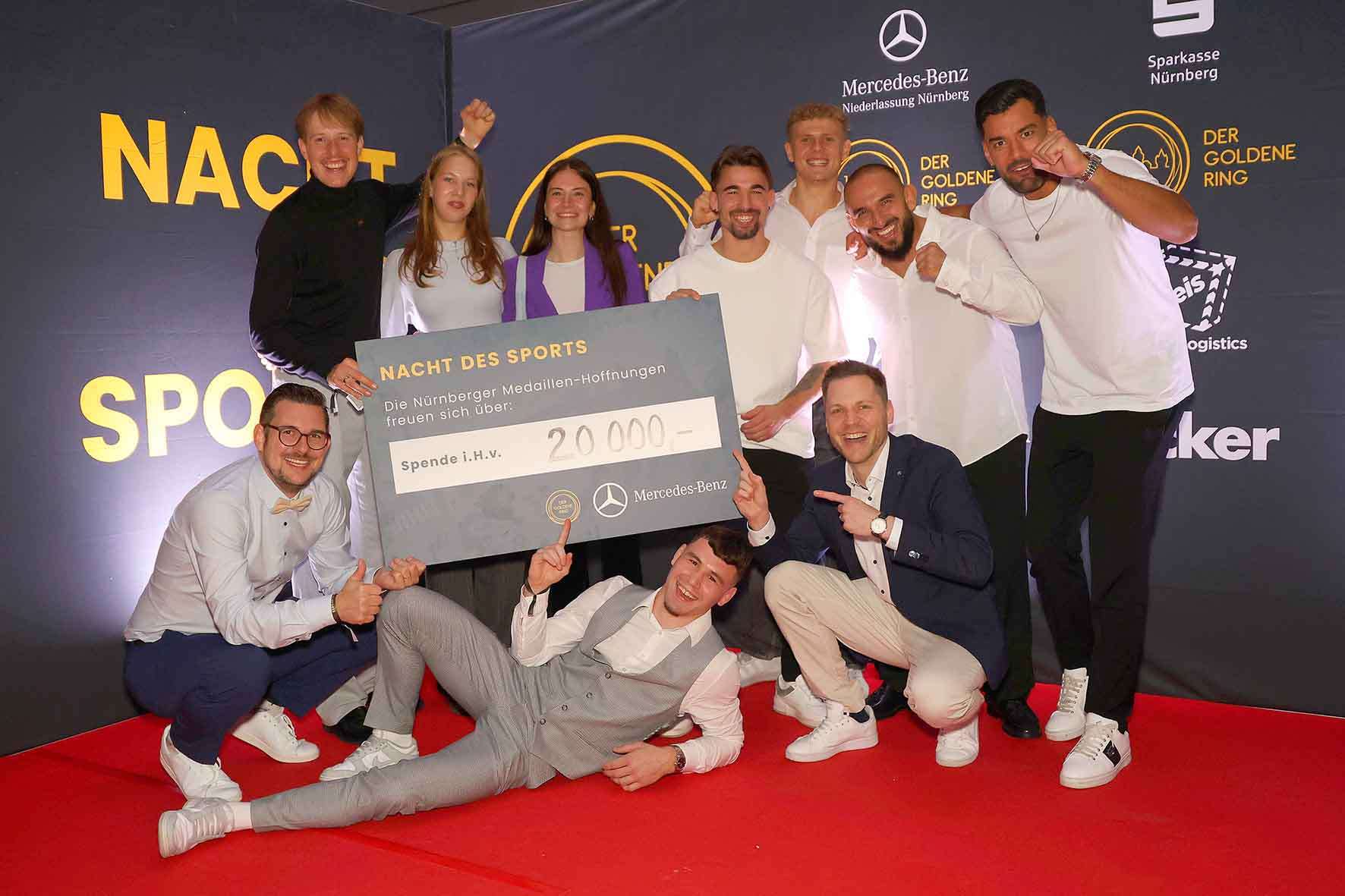 #Nürnberg, #Nuremberg, #MaxMorlockStadion, #Sport, #DLV, #Meisterschaft, #Leichtathletik, #Wettbewerb, #Höchstleistung, #Spitzensport, #Begeisterung, #Weitsprung, #Hochsprung, #Kugelstossen, #Staffellauf, #Hürdenlauf, #Tennis, #BTV, #GoldeneRing, #Olympia, #AlphaGruppe, #DST, #ipp, #LebkuchenSchmidt, #RödlPartner, #SparkasseNürnberg, #mercedesbenz,