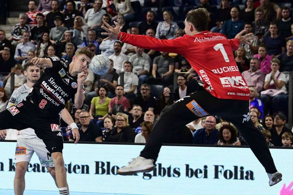 #Handballbundesliga, #LiquiMoly, #HCErlangen, #Handball, #HBL, #Nuremberg, #Erlangen, #ArenaNürnbergerVersicherung, #heitec, #Fackelmann, #Aichinger, #BarthHaas, #Bodin, #MaxBögl, #Bionorica, #Hemmersbach, #hlstudios, #HofmannPersonal, #LauerEuromovers, #Mauss, #pensionsolution, #Schultheiß, #SontowskiPartner, #Tucher, #Wild Panda, #hce, #ball, #tor, #zuschauer, #fans, #vielfaltgewinnt, #keinfanohnejob,