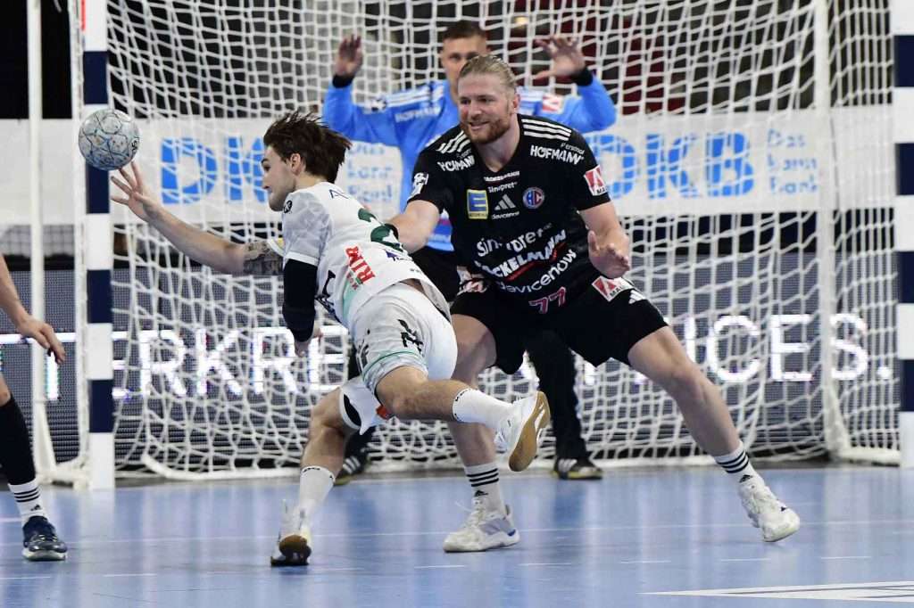 #Handballbundesliga, #LiquiMoly, #HCErlangen, #Handball, #HBL, #Nuremberg, #Erlangen, #ArenaNürnbergerVersicherung, #heitec, #Fackelmann, #Aichinger, #BarthHaas, #Bodin, #MaxBögl, #Bionorica, #Hemmersbach, #hlstudios, #HofmannPersonal, #LauerEuromovers, #Mauss, #pensionsolution, #Schultheiß, #SontowskiPartner, #Tucher, #Wild Panda, #hce, #ball, #tor, #zuschauer, #fans, #vielfaltgewinnt, #keinfanohnejob,