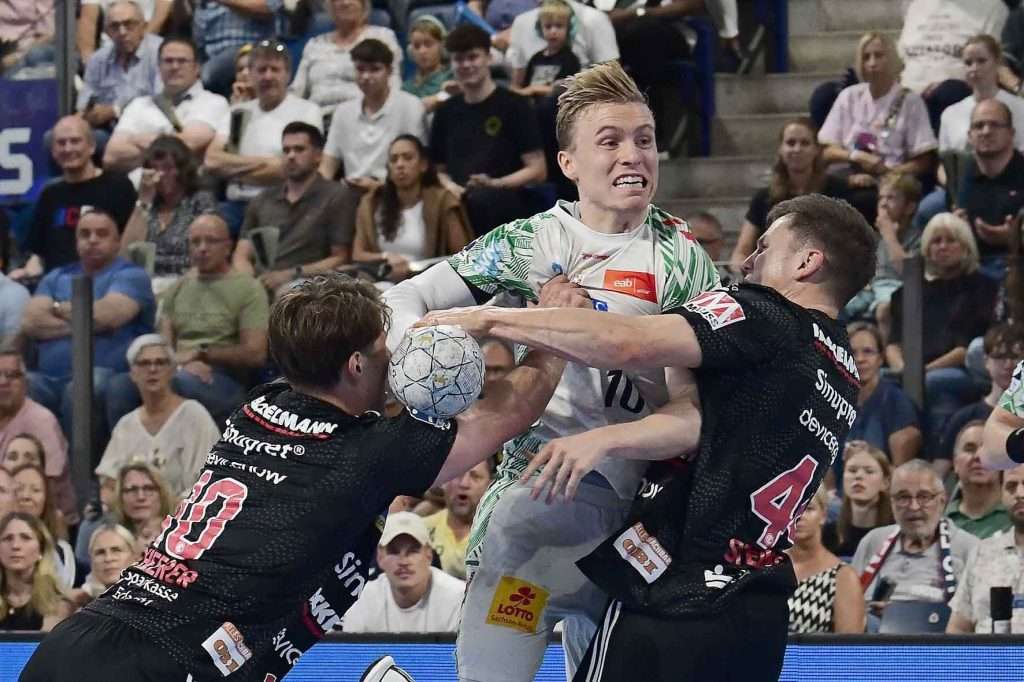 #Handballbundesliga, #LiquiMoly, #HCErlangen, #Handball, #HBL, #Nuremberg, #Erlangen, #ArenaNürnbergerVersicherung, #heitec, #Fackelmann, #Aichinger, #BarthHaas, #Bodin, #MaxBögl, #Bionorica, #Hemmersbach, #hlstudios, #HofmannPersonal, #LauerEuromovers, #Mauss, #pensionsolution, #Schultheiß, #SontowskiPartner, #Tucher, #Wild Panda, #hce, #ball, #tor, #zuschauer, #fans, #vielfaltgewinnt, #keinfanohnejob,