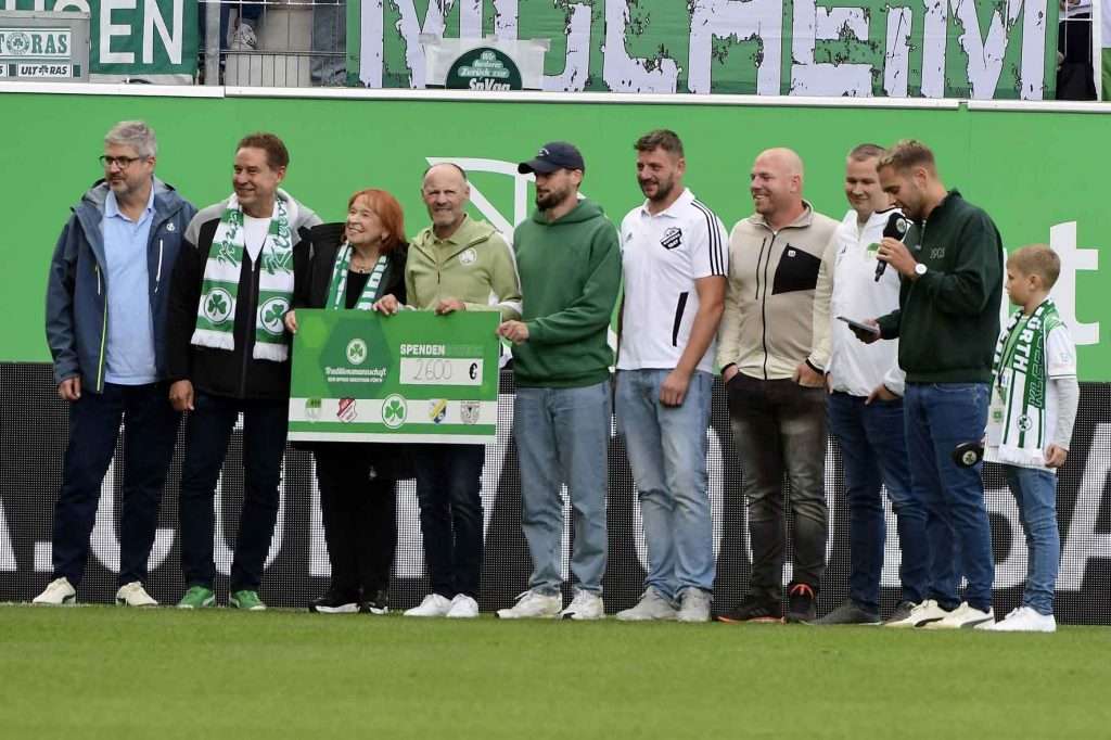 #Fussball, #Bundesliga, #DFL, #Liga2, #GreutherFürth, #sgf, #SportparkRonhof, #Kleeblatt, #HofmannPersonal, #BruderSpielwaren, #FrankenBrunnen, #GrünerBier, #RosicImmobilien, #simbadickiegroup, #Swietelsky, #WildPanda, #Fürth, #ball, #stadion, #zuschauer, #fans, #tor, #vielfaltgewinnt, #keinfanohnejob,