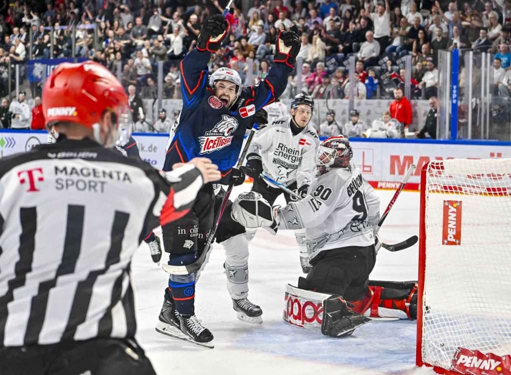 #del, #eishockey, #nit, #nuernbergicetigers, #icetigers, #puck, #pucki, #maskottchen, #nuernberg, #arena, #tor, #zuschauer, #fans, #hofmannpersonal, #vielfaltgewinnt, #keinfanohnejob, #bodin, #nergie, #wbgnuernberg, #höflergemüse, #lorzservice, #bmwnuernberg, #nergie, #orangekey, #roeschke, #tucher, #ehc80,