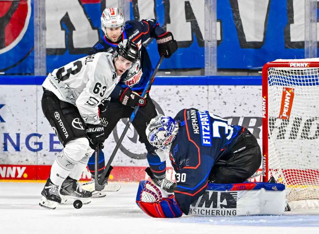 #del, #eishockey, #nit, #nuernbergicetigers, #icetigers, #puck, #pucki, #maskottchen, #nuernberg, #arena, #tor, #zuschauer, #fans, #hofmannpersonal, #vielfaltgewinnt, #keinfanohnejob, #bodin, #nergie, #wbgnuernberg, #höflergemüse, #lorzservice, #bmwnuernberg, #nergie, #orangekey, #roeschke, #tucher, #ehc80,