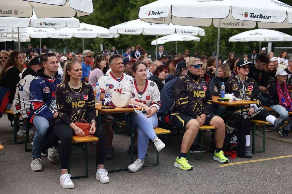 #del, #eishockey, #nit, #nuernbergicetigers, #icetigers, #puck, #pucki, #maskottchen, #nuernberg, #arena, #tor, #zuschauer, #fans, #hofmannpersonal, #vielfaltgewinnt, #keinfanohnejob, #bodin, #nergie, #wbgnuernberg,