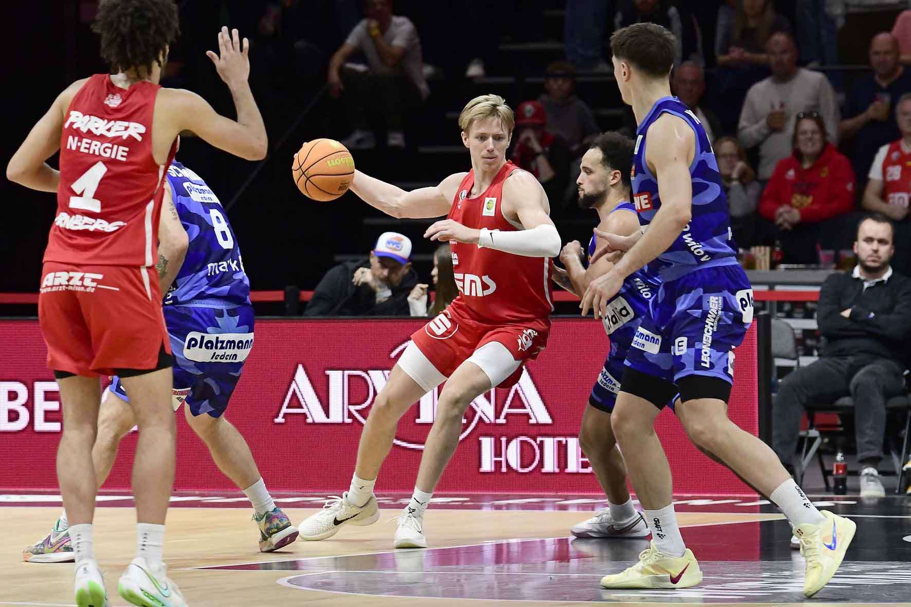 #bbl, #basketball, #proa, #nuernbergfalcons, #nuernberg, #falcons, #nbc, #kiametropolarena, #sparkassenuernberg, #nergie, #wbgnuernberg, #hofmannpersonal, #barmerliga, #nuebasketball, #vielfaltgewinnt, #keinfanohnejob, #norisblockers,