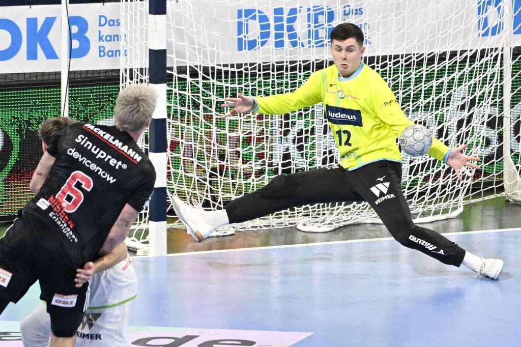 #Handballbundesliga, #LiquiMoly, #HCErlangen, #Handball, #HBL, #Nuremberg, #Erlangen, #ArenaNürnbergerVersicherung, #heitec, #Fackelmann, #Aichinger, #BarthHaas, #Bodin, #MaxBögl, #Bionorica, #Hemmersbach, #hlstudios, #HofmannPersonal, #LauerEuromovers, #Mauss, #pensionsolution, #Schultheiß, #SontowskiPartner, #Tucher, #Wild Panda, #hce, #ball, #tor, #zuschauer, #fans, #vielfaltgewinnt, #keinfanohnejob,