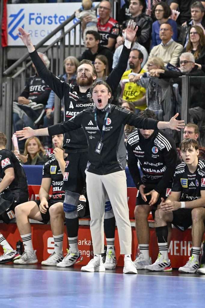 #Handballbundesliga, #LiquiMoly, #HCErlangen, #Handball, #HBL, #Nuremberg, #Erlangen, #ArenaNürnbergerVersicherung, #heitec, #Fackelmann, #Aichinger, #BarthHaas, #Bodin, #MaxBögl, #Bionorica, #Hemmersbach, #hlstudios, #HofmannPersonal, #LauerEuromovers, #Mauss, #pensionsolution, #Schultheiß, #SontowskiPartner, #Tucher, #Wild Panda, #hce, #ball, #tor, #zuschauer, #fans, #vielfaltgewinnt, #keinfanohnejob,