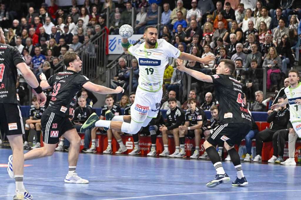 #Handballbundesliga, #LiquiMoly, #HCErlangen, #Handball, #HBL, #Nuremberg, #Erlangen, #ArenaNürnbergerVersicherung, #heitec, #Fackelmann, #Aichinger, #BarthHaas, #Bodin, #MaxBögl, #Bionorica, #Hemmersbach, #hlstudios, #HofmannPersonal, #LauerEuromovers, #Mauss, #pensionsolution, #Schultheiß, #SontowskiPartner, #Tucher, #Wild Panda, #hce, #ball, #tor, #zuschauer, #fans, #vielfaltgewinnt, #keinfanohnejob,